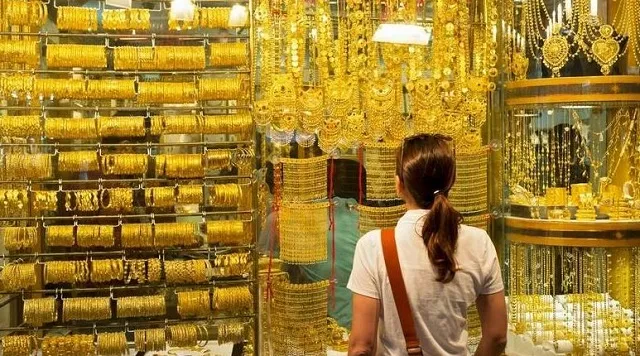 gold market view of meena bazar